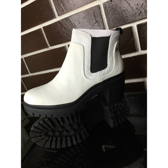 NWT SIMPLE VERA FASHION white Boots Platform Size 8 - Picture 2 of 4